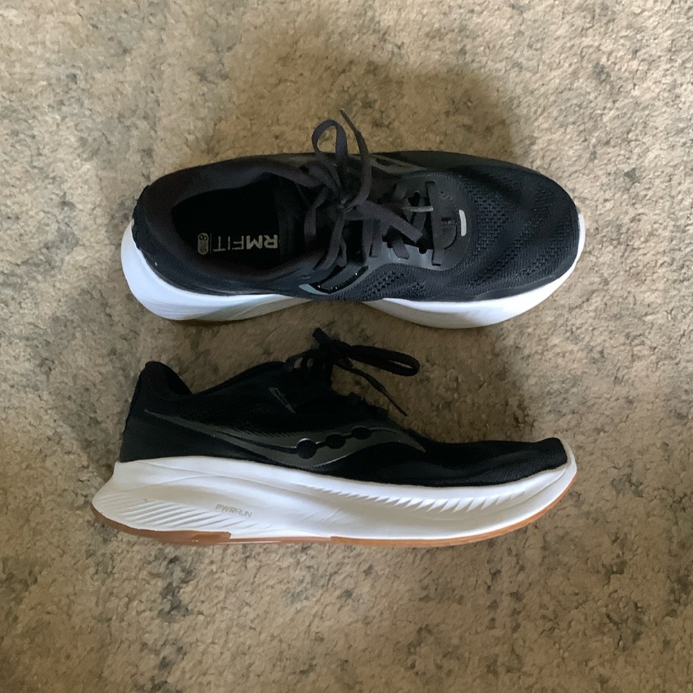 NWOT Saucony Women’s Guide 16 Running Shoes